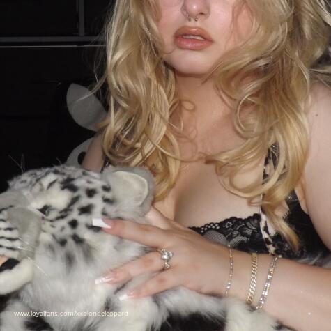XxBlondeLeopard avatar