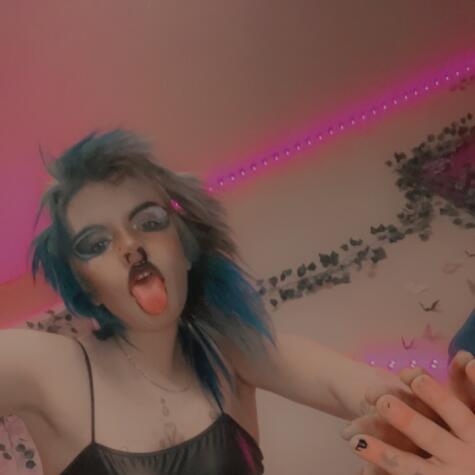 ChasingSeleneSage avatar