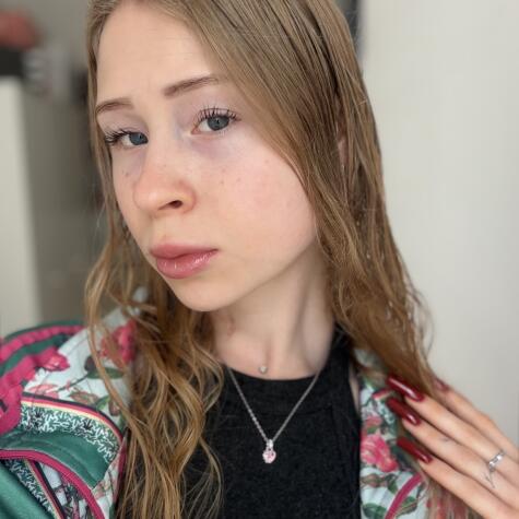 NakedKate avatar