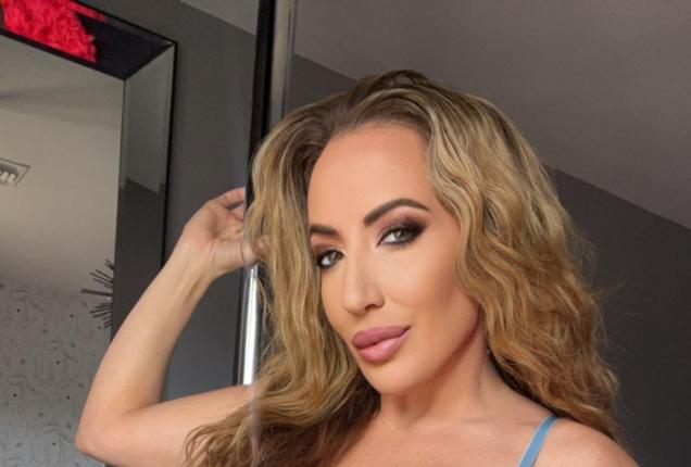 Are you thinking of me? - Richelle Ryan Official Photos | LoyalFans
