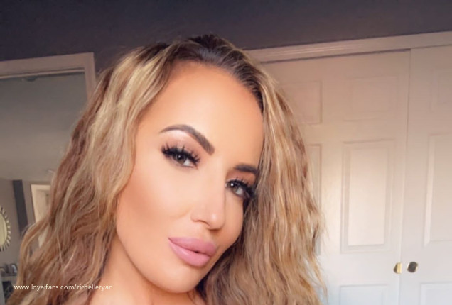 Who’s ready for a brand new solo and… - Richelle Ryan Official Photos