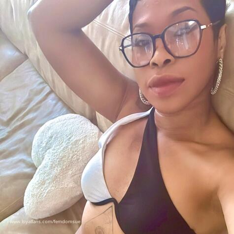 FemdomSue avatar