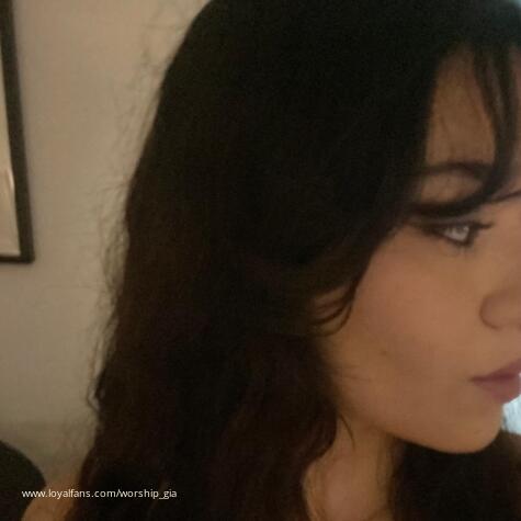 Worship Gia avatar