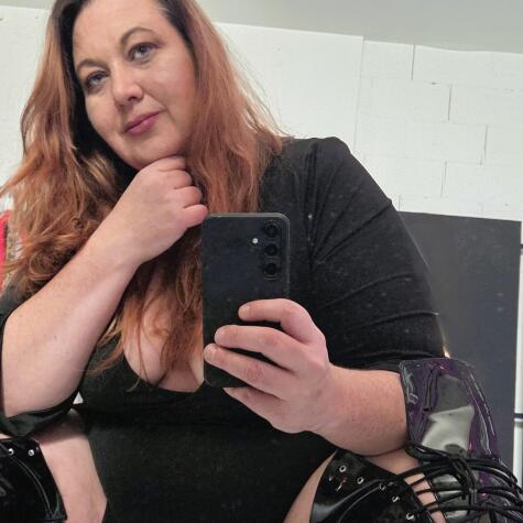 MistressSaraRae avatar