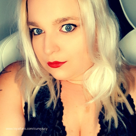 CurvyLucy avatar