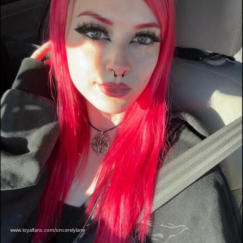 sincerelylane avatar