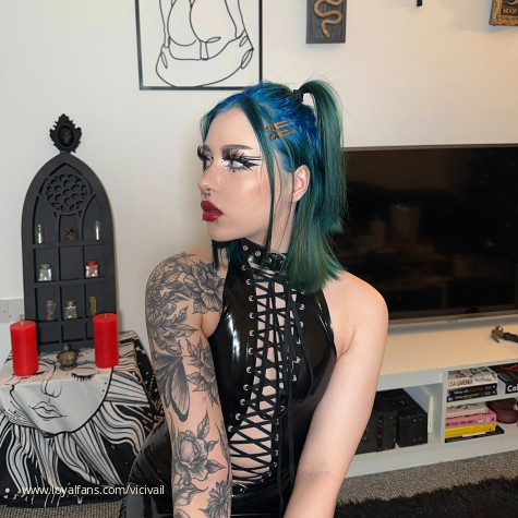 Vici Vail’s Official Social Fan Page | LoyalFans