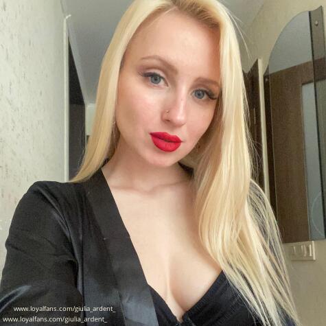 MissJulianna  avatar