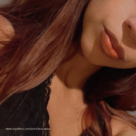 JuliaaG02 avatar