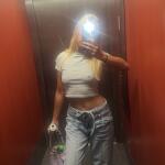 petitegoddes23 avatar