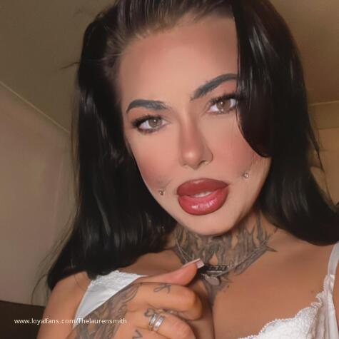 Lauren Smith Findom avatar