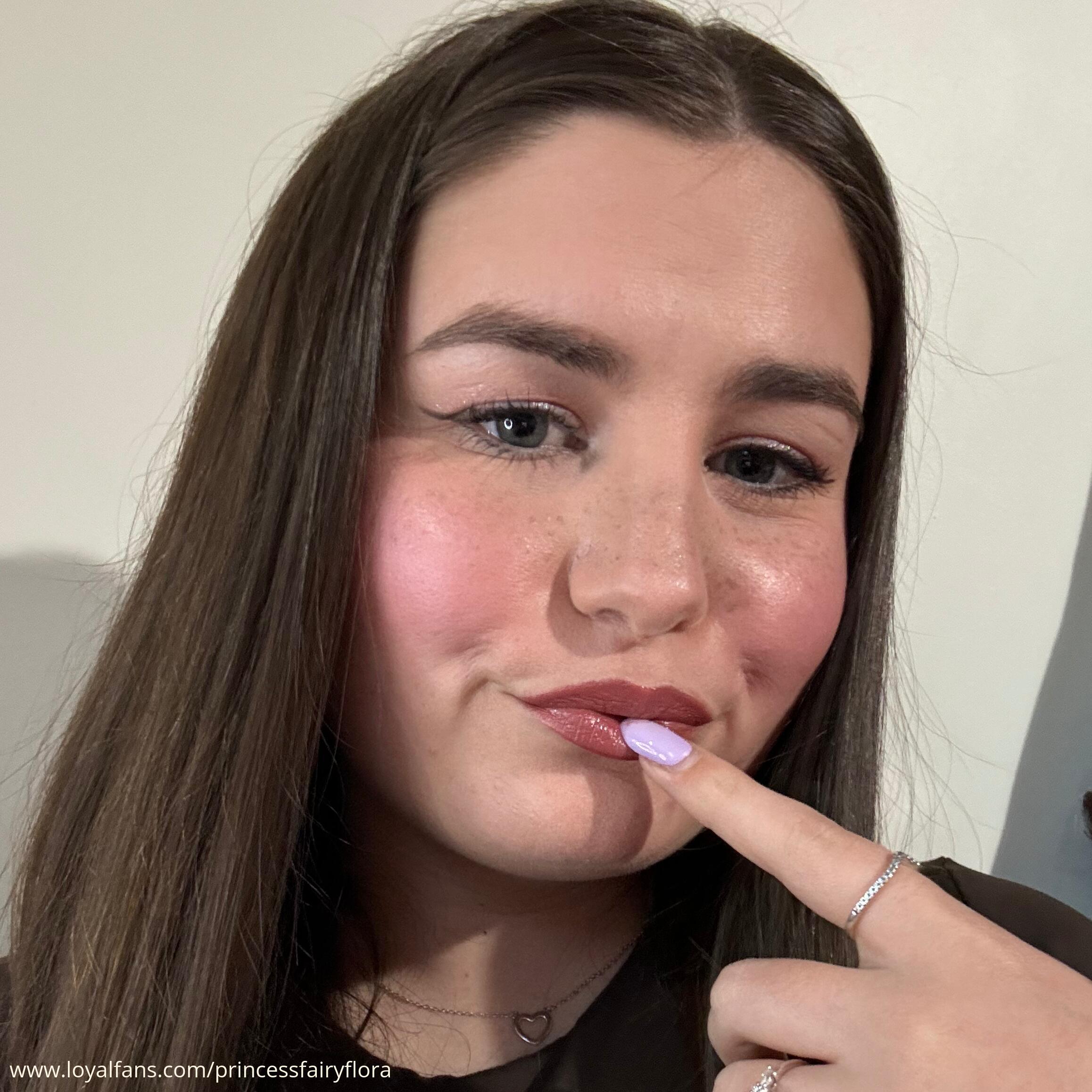 Findom Princess Flora's Official Social Fan Page | LoyalFans