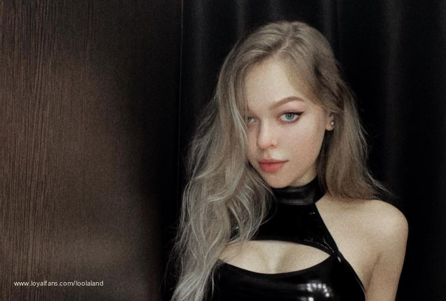 The Feline Seductress - Latex Goddess Official Photos | www.Loyalfans.com