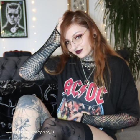 SweetyFeetys03 avatar