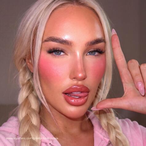 Pixel Porn Mommy  avatar