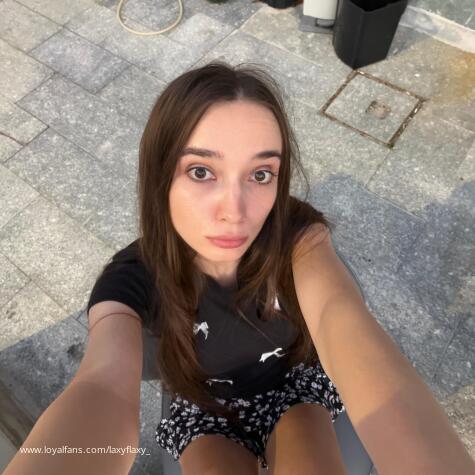 laxyflaxyy avatar