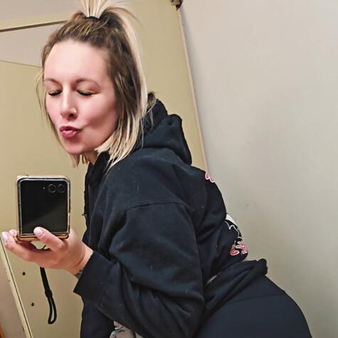 MissVioletXO avatar