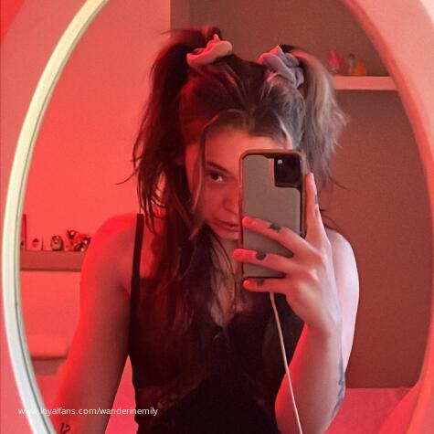 Wanderin Emily avatar