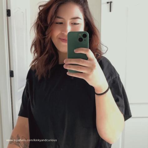KinkyandCurious avatar