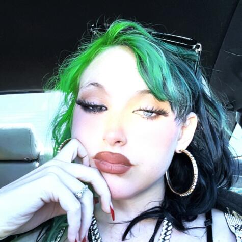 Hazyxroxxxy avatar