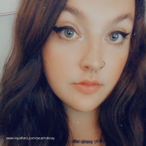 DecayingPeach’s Official Social Fan Page | LoyalFans