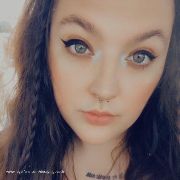 Willow Valentine’s Official Social Fan Page LoyalFans