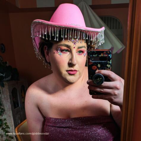 Goddessvizzi avatar