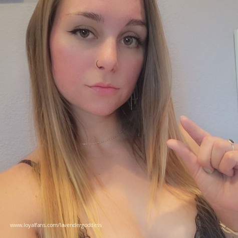 Lavender Goddess’s Official Social Fan Page | LoyalFans