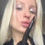 SnowQueenJuliette avatar