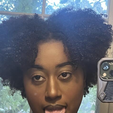 LivelyAuora avatar