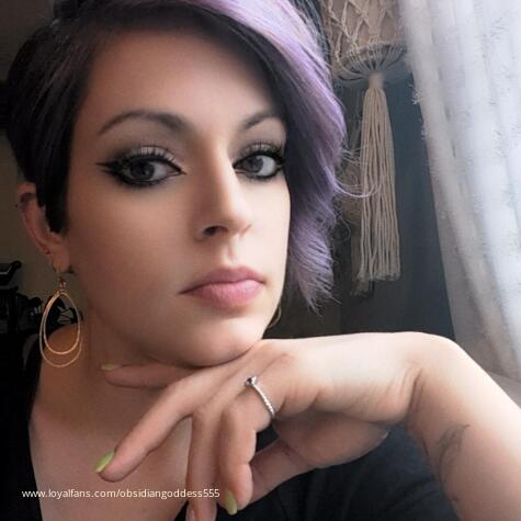 ObsidianGoddess555 avatar