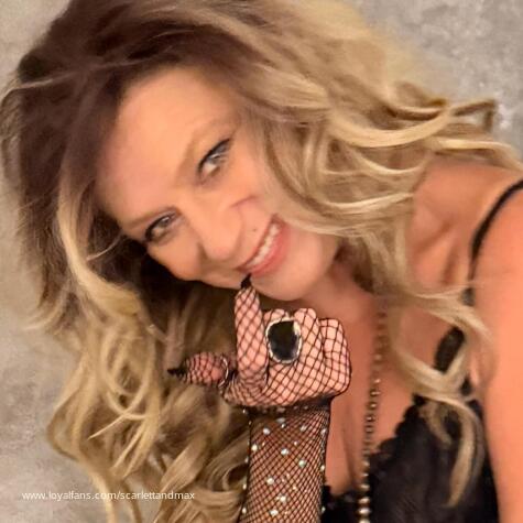 ScarlettandMax avatar