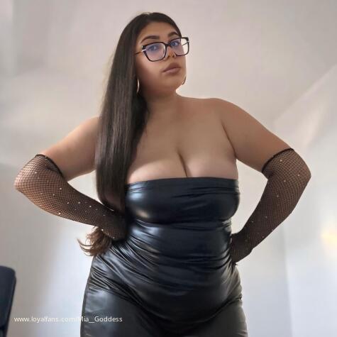 MiaGoddesX avatar