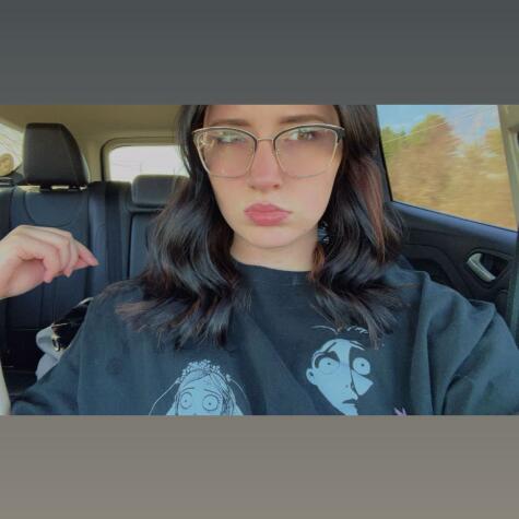 yourgirldee avatar