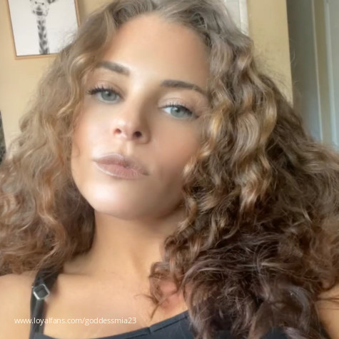 Goddess Mia FINDOMME QUEEN avatar