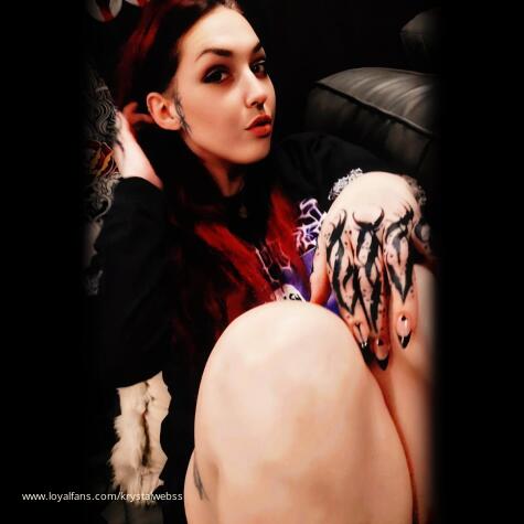 Krystalwebss avatar