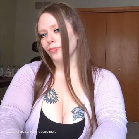Divinefootgoddess avatar