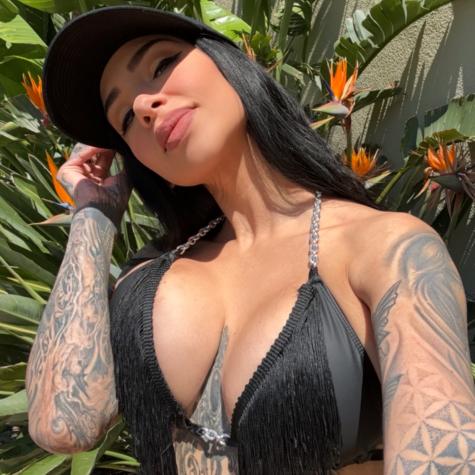 Cassie Curses avatar