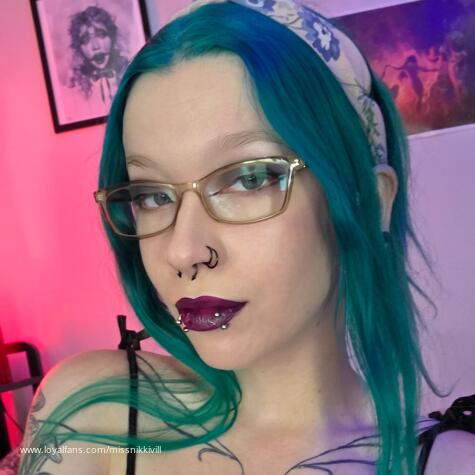 Mistress Nikki Vill avatar