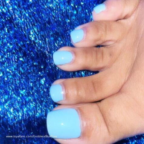 BrattyBlueToes avatar