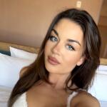 Valerie D avatar