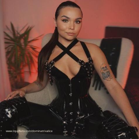 Alice Findom Mistress avatar