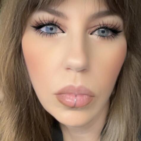 Queen Reann avatar