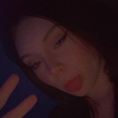 Macie Maee avatar