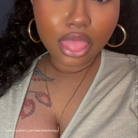 Sweet like Honeyy avatar