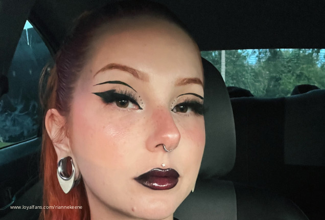 I know you can't get off to normal porn anymore.. - Rianne keene