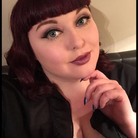 Miss Isabell Fae avatar