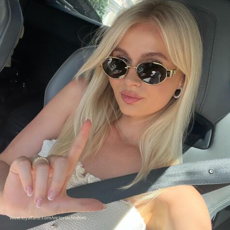 VictoriasFindom avatar