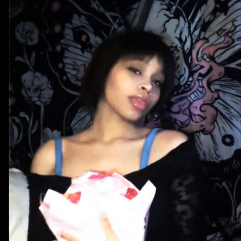 RosieDesires avatar