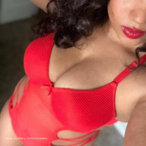 Rubyy Woo avatar